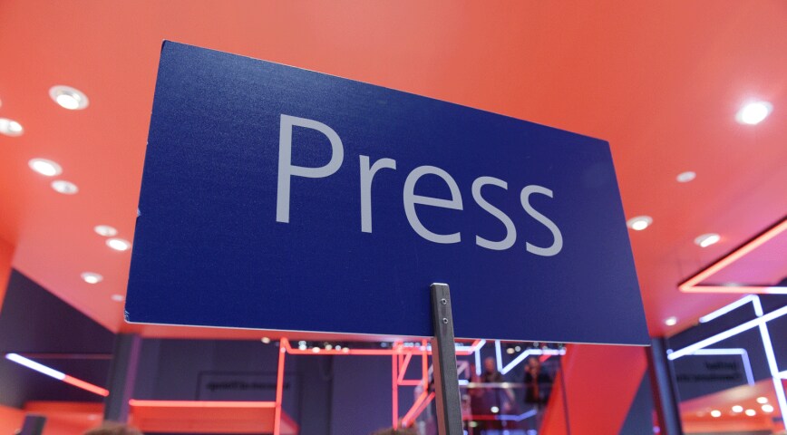Presse-Schild
