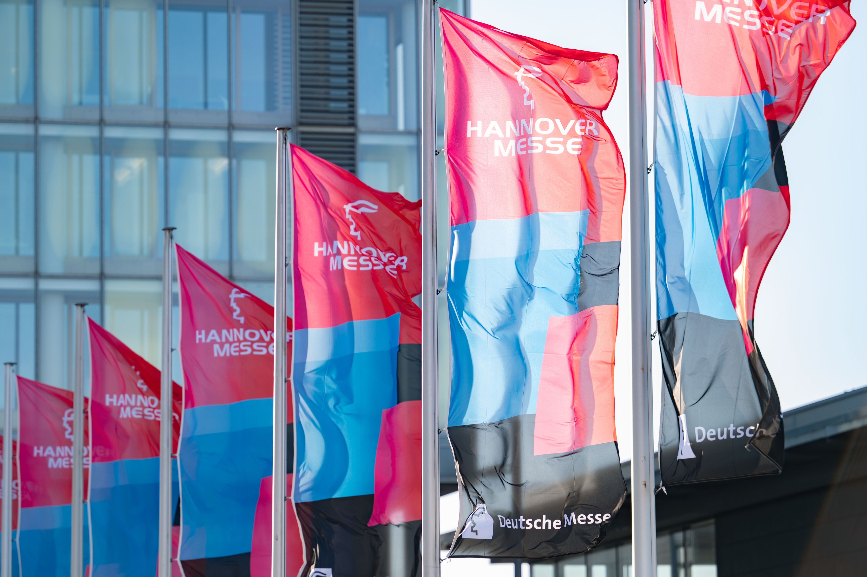 HANNOVER MESSE 2025 Flaggen