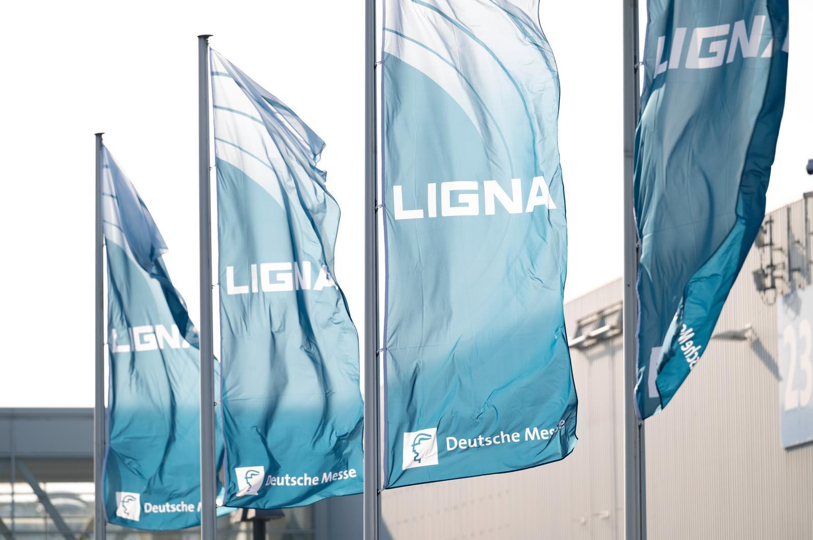 LIGNA_Preview_2025_Flaggen_mit_dem_Schriftzug_LIGNA