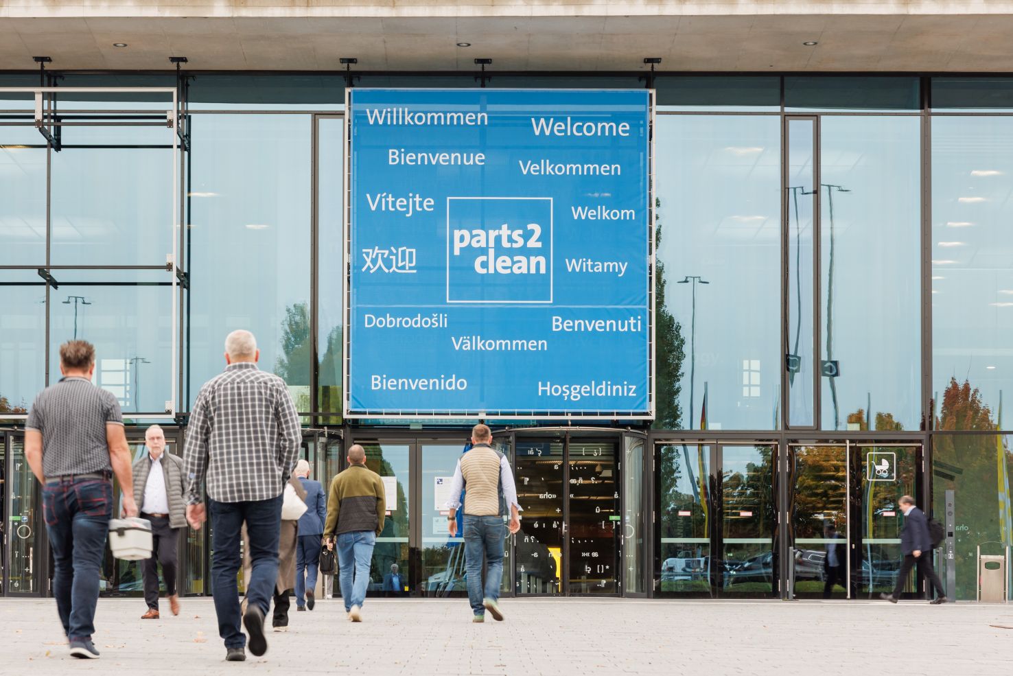 Willkommensbanner im Eingangsbereich der parts2clean